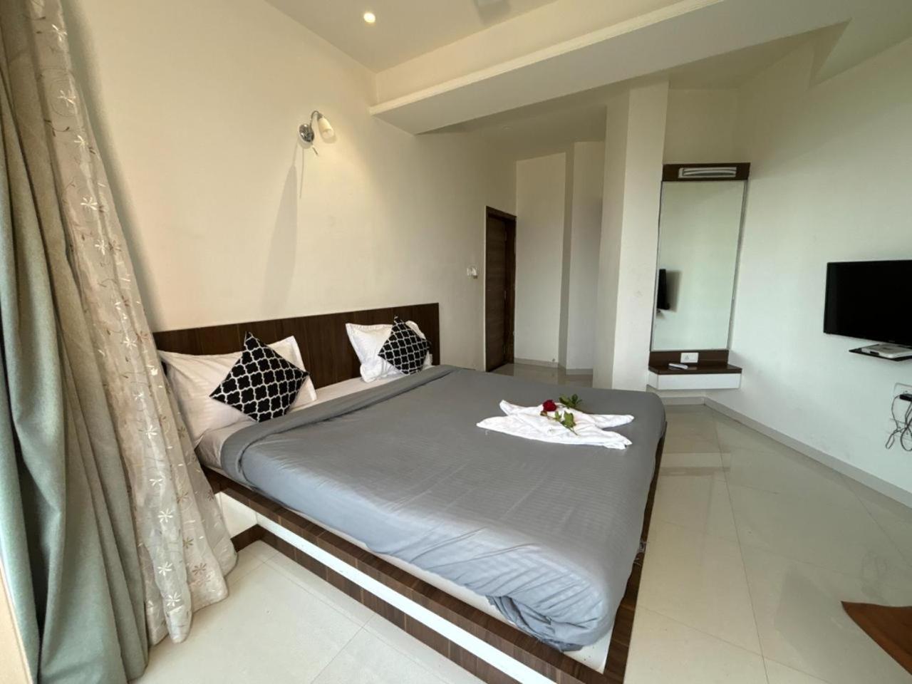 Hillview Rooms By 29 Bungalow Panchgani Extérieur photo
