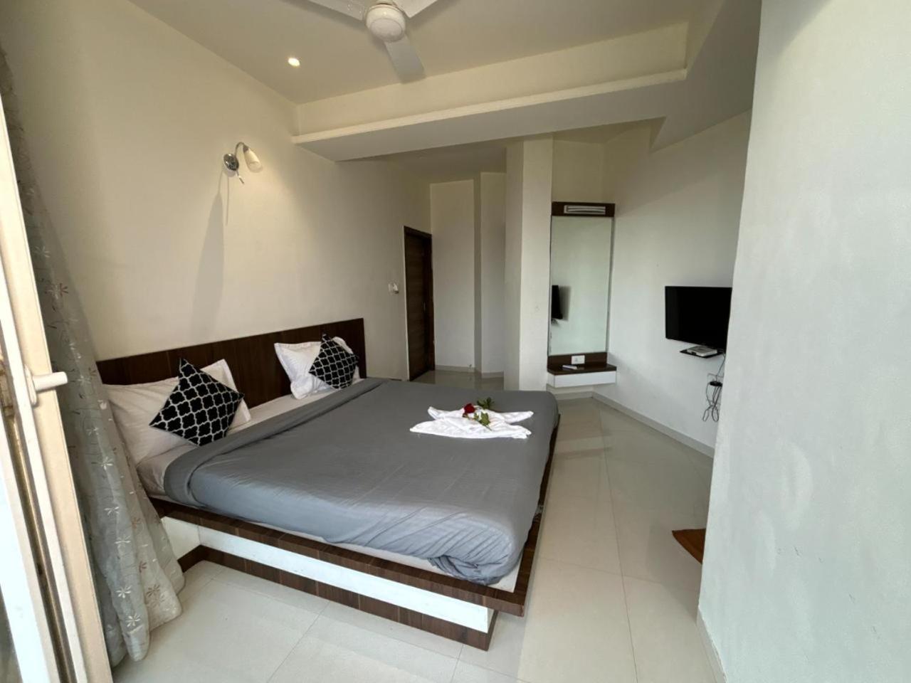 Hillview Rooms By 29 Bungalow Panchgani Extérieur photo