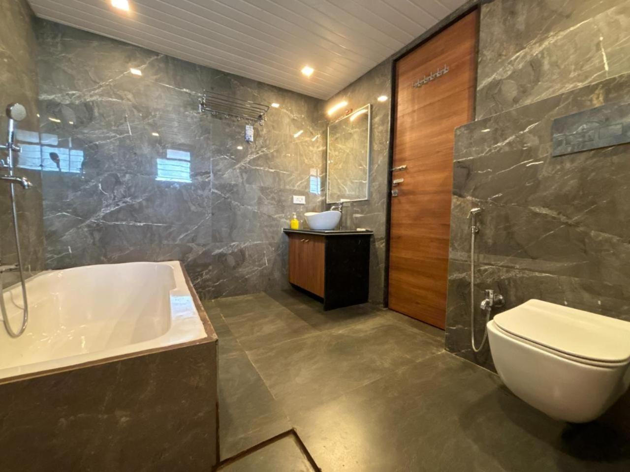 Hillview Rooms By 29 Bungalow Panchgani Extérieur photo